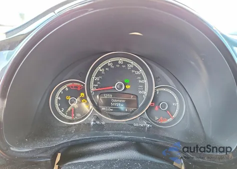 2019 Volkswagen Beetle S z USA, uszkodzony, nr VIN 3VWFD7AT3KM719501